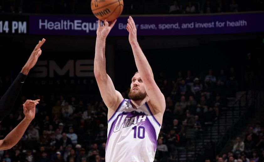 Українці за кордоном: Михайлюк набрав 9 очок проти Сан-Антоніо